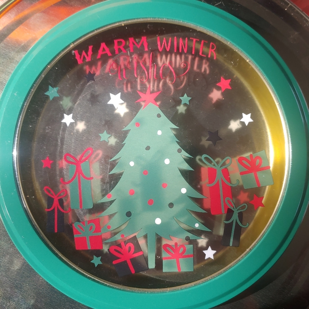 Holiday tin